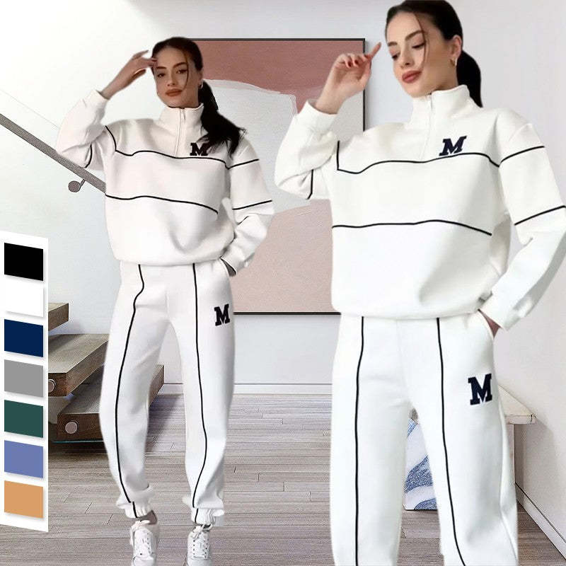 CozyMuse™ women’s lounge set with pullover and sweatpants by Iconiqu Amsterdam