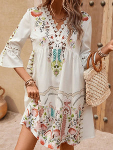 Model wearing lace detail printed three-quarter sleeve dress – Iconiqu Amsterdam